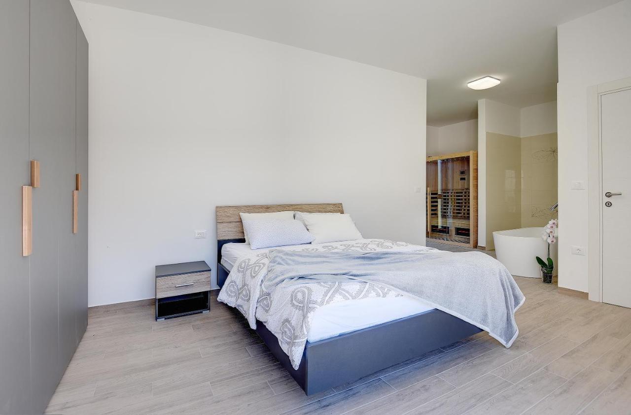 Vila Nauta - Luxury In Vintijan, Near Pula 外观 照片