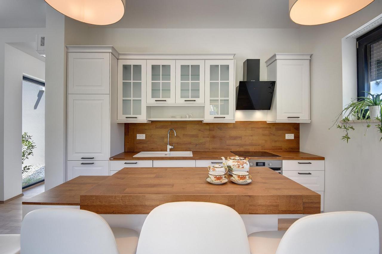 Vila Nauta - Luxury In Vintijan, Near Pula 外观 照片