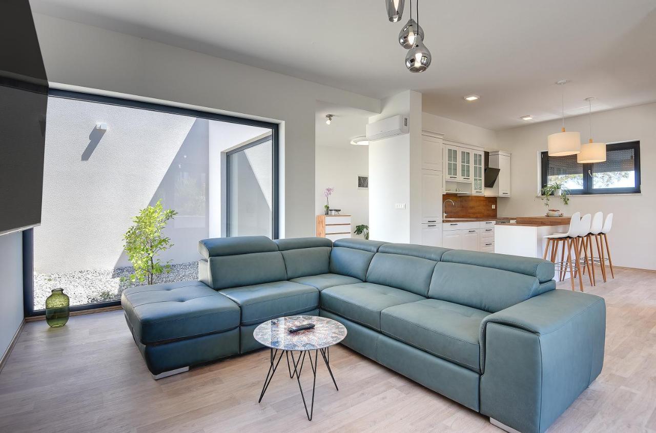 Vila Nauta - Luxury In Vintijan, Near Pula 外观 照片